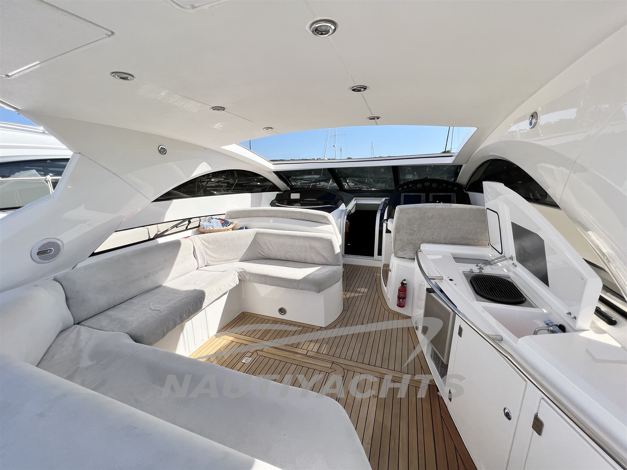 slider 4 Sunseeker Portofino 53